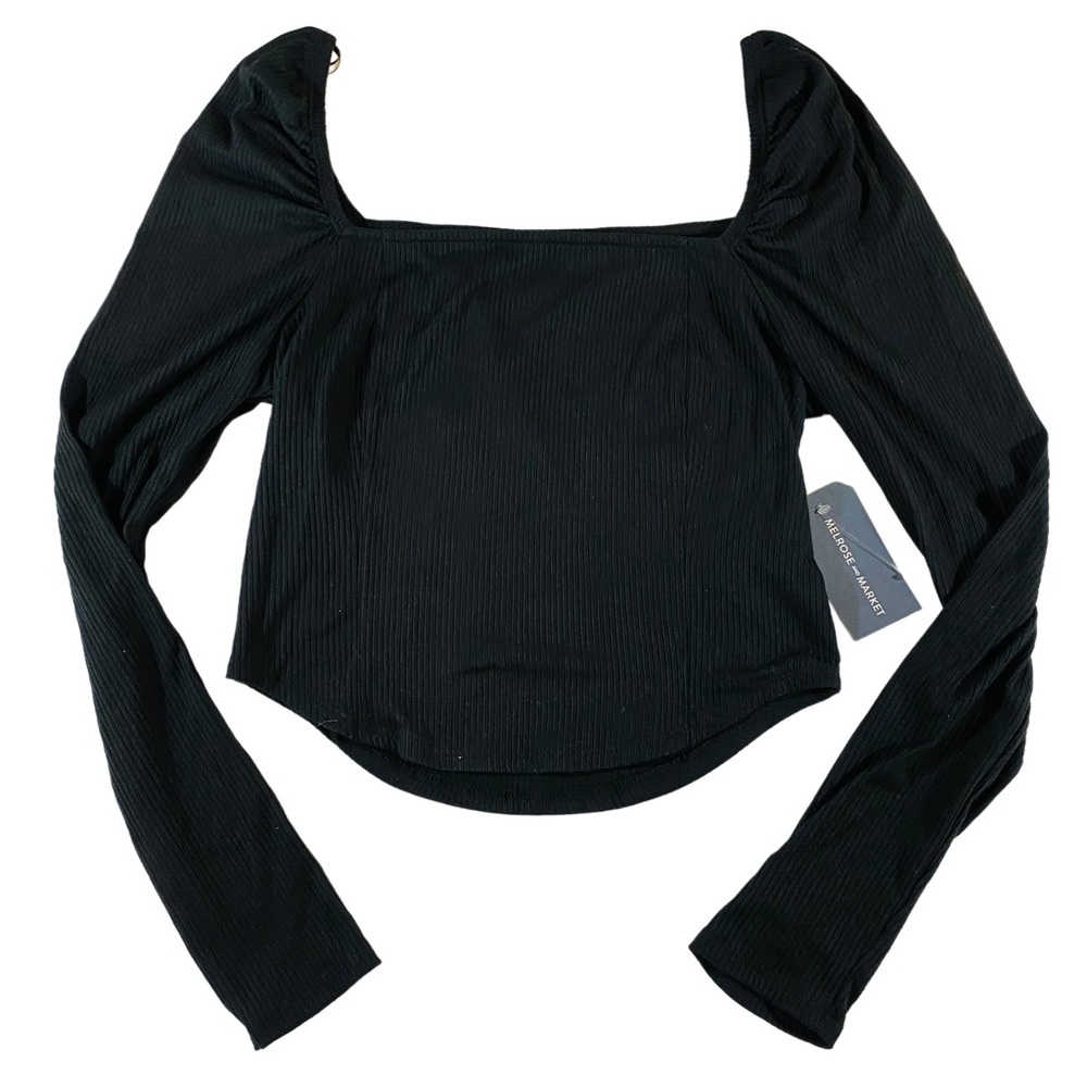 NWT Melrose and Market cute bodycon crop long sleeve top